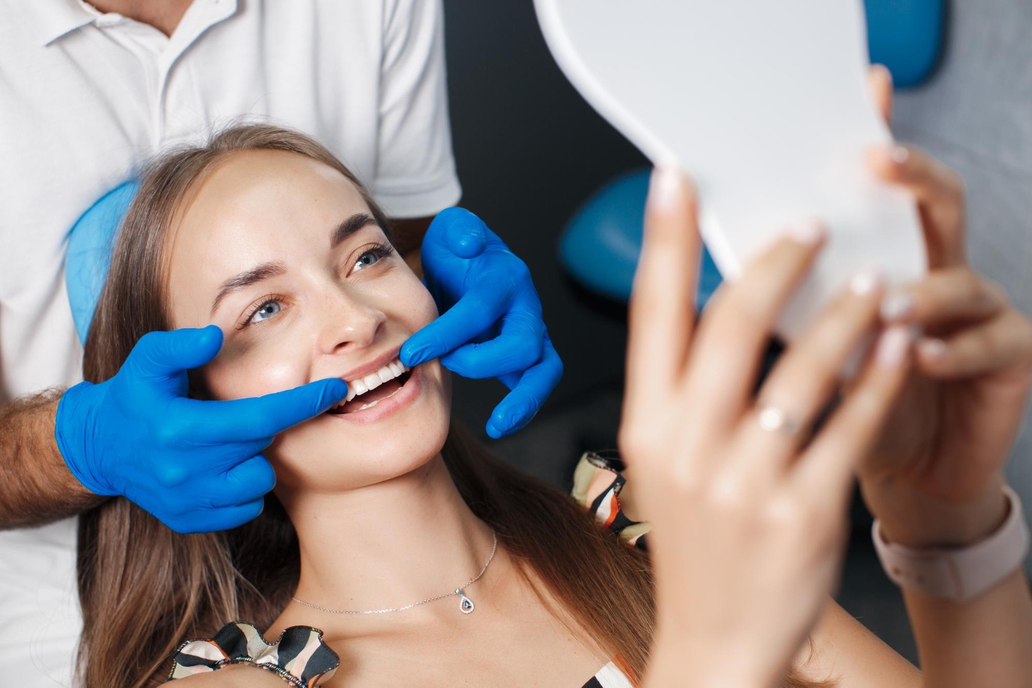 Gülüş Tasarımı (Smile Design) Nedir, Nasıl Yapılır?